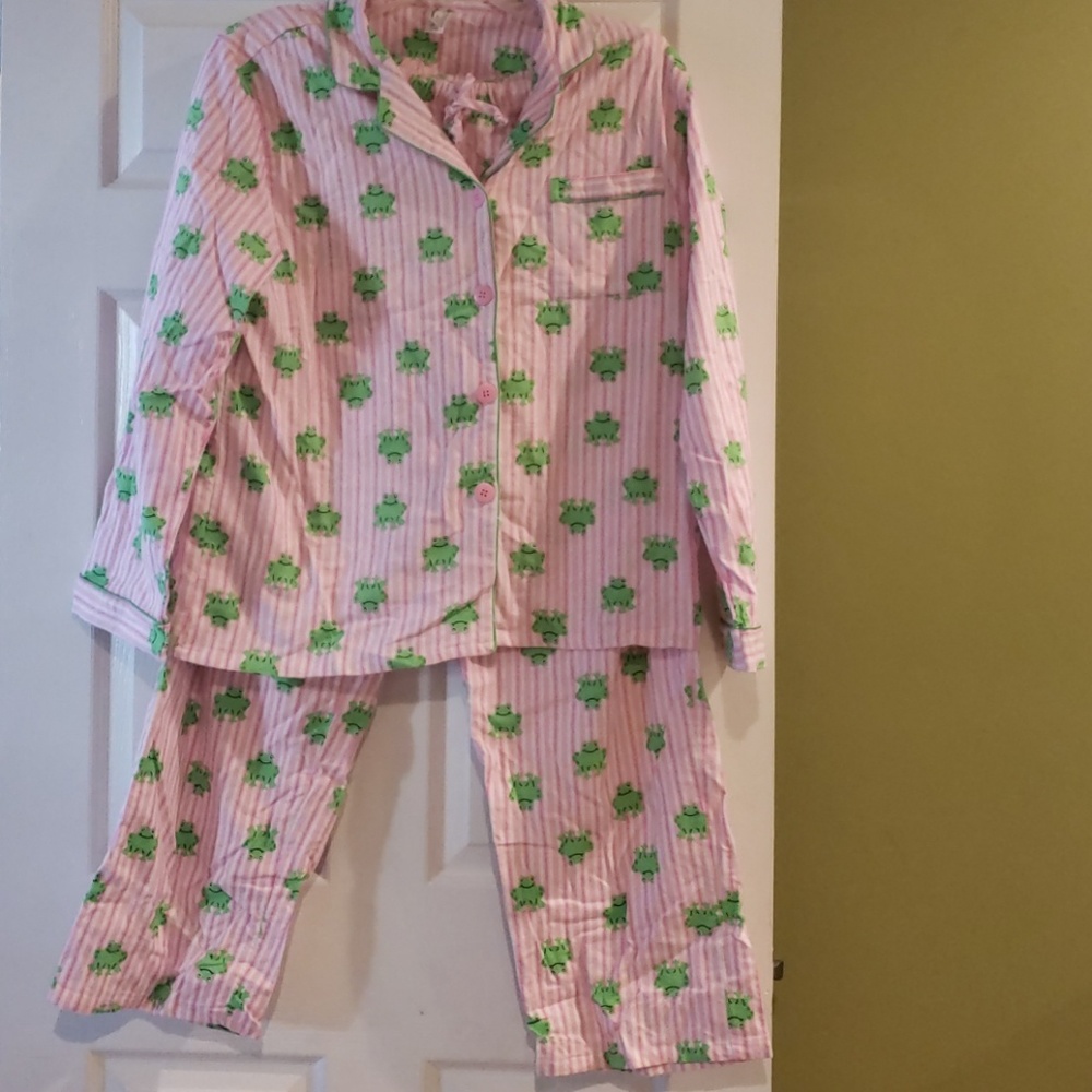 Frog print pajamas